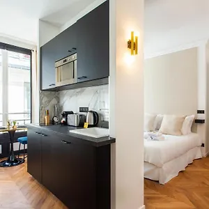 Cmg Champs Elysees - Boetie 5 Appartement