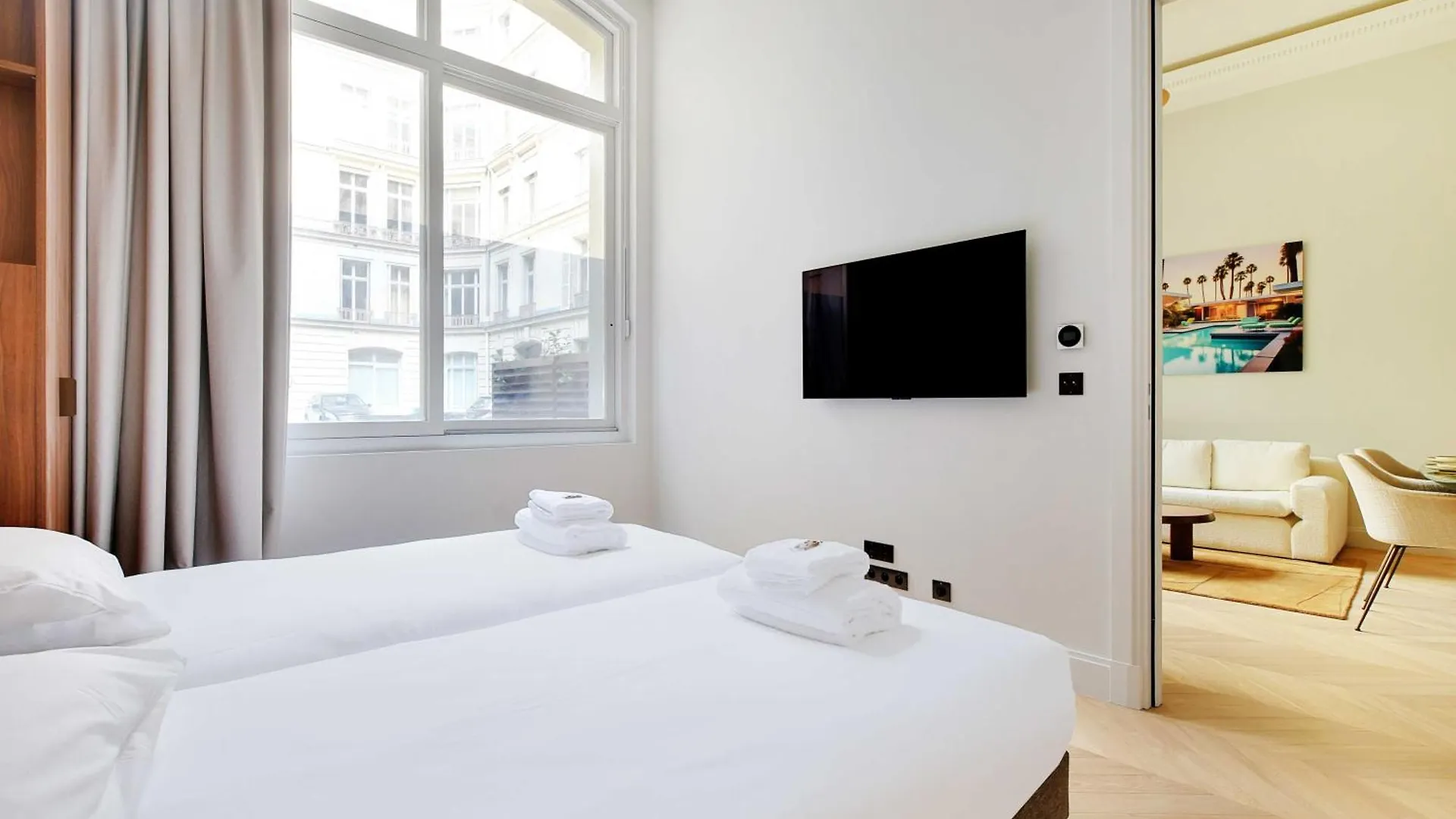 Luxury Apartment - 2Br-4P - Georgev-Champs Elysees Paris