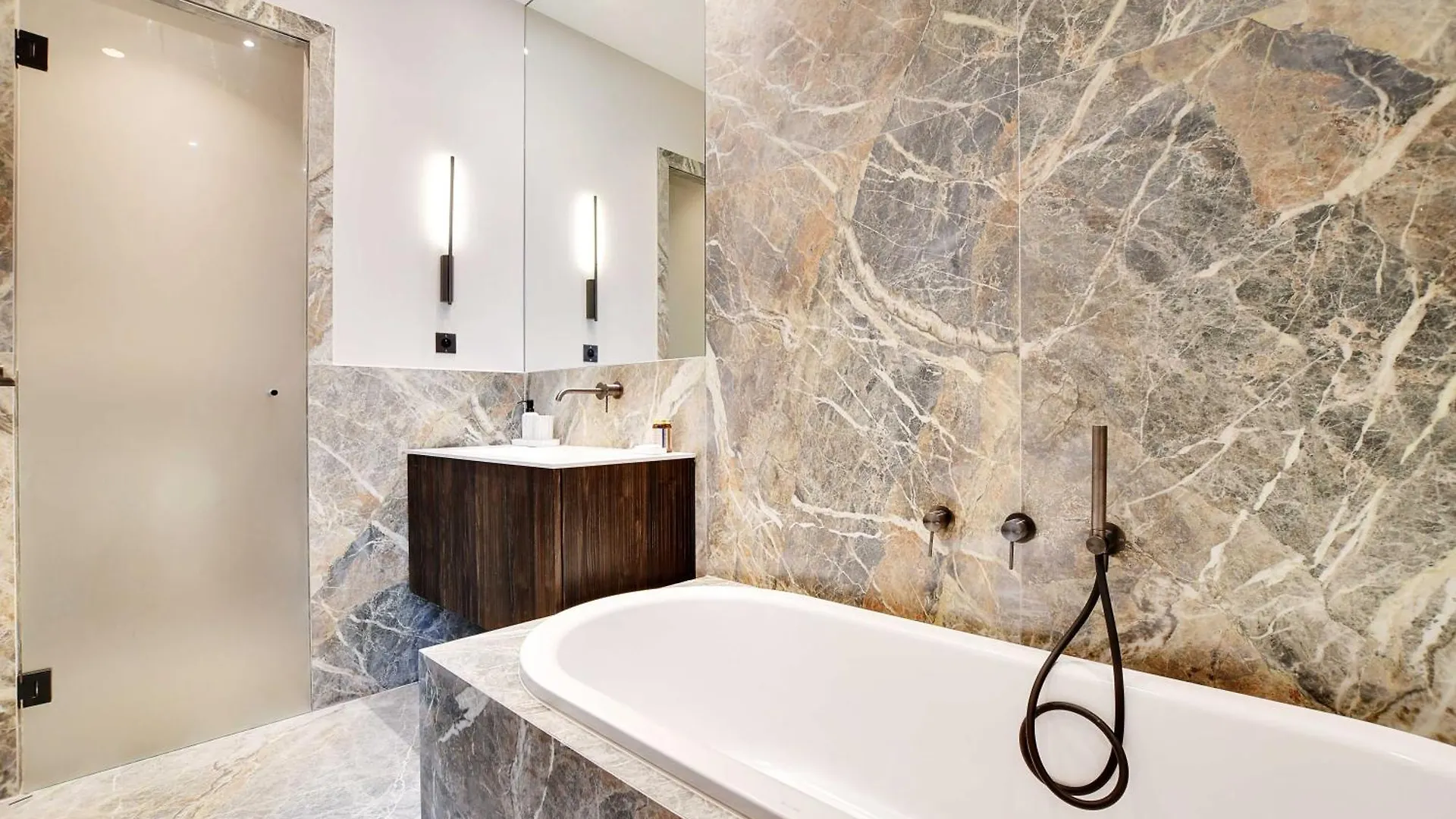Luxury Apartment - 2Br-4P - Georgev-Champs Elysees Paris